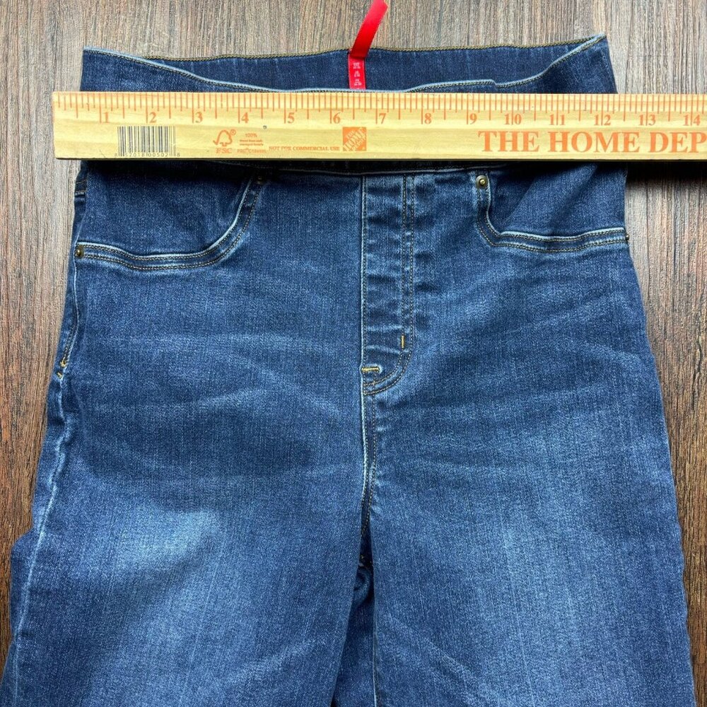Spanx Pull On Straight Jeans Dark Wash Raw Hem Women’s Size Small - Picture 7 of 11